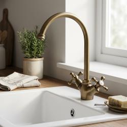 brass-kitchen-faucet-with-cross-handles